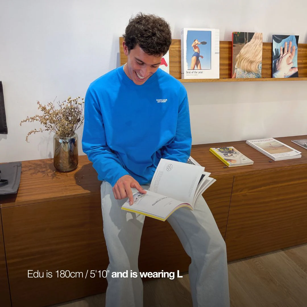 (Essentials '24) The Essentials Longsleeve - Cobalt - Image 4