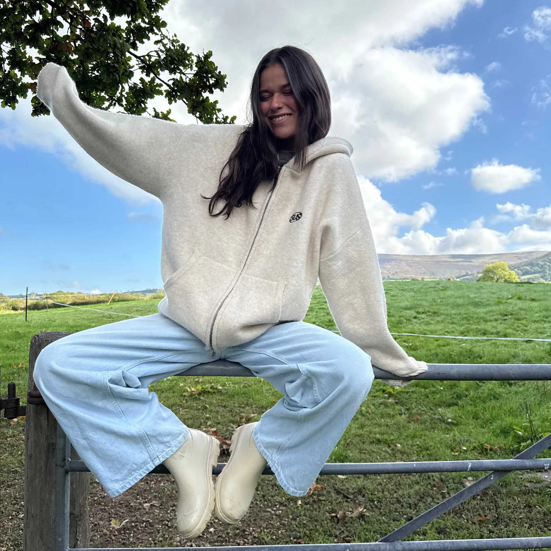 Fall / Backmark Knitted Zipped Hoodie - Dune - Image 12