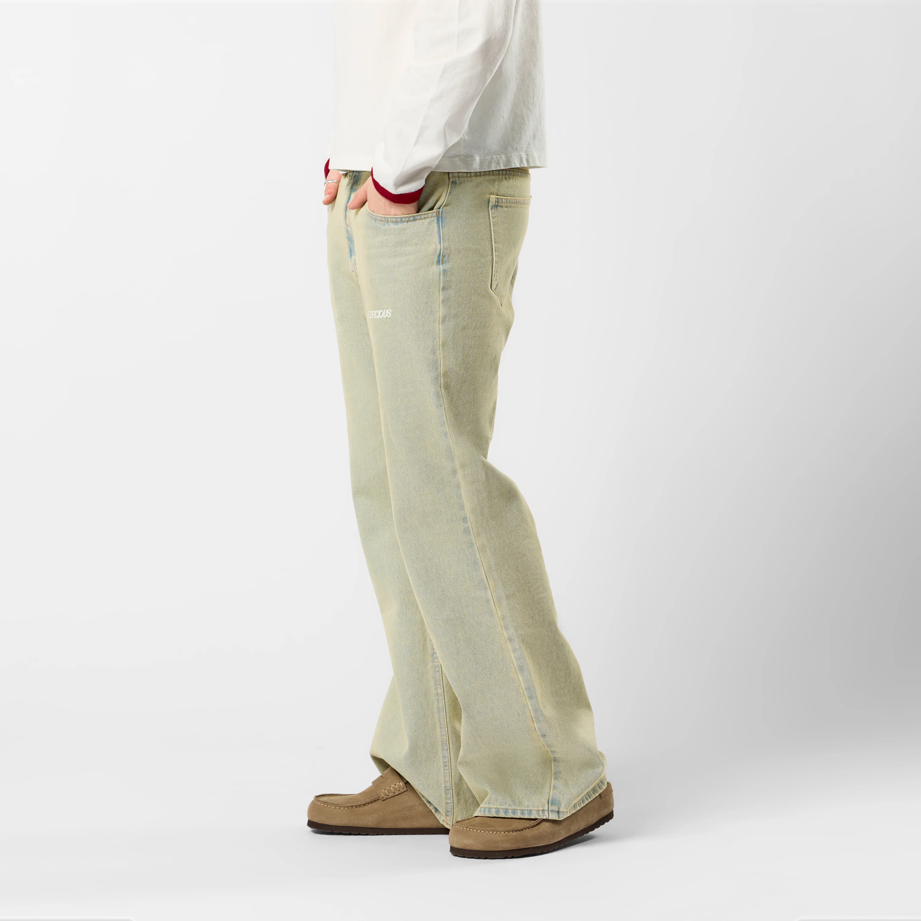 Leopard / Essentials Flairy Jeans - Washed Nomad - Image 3