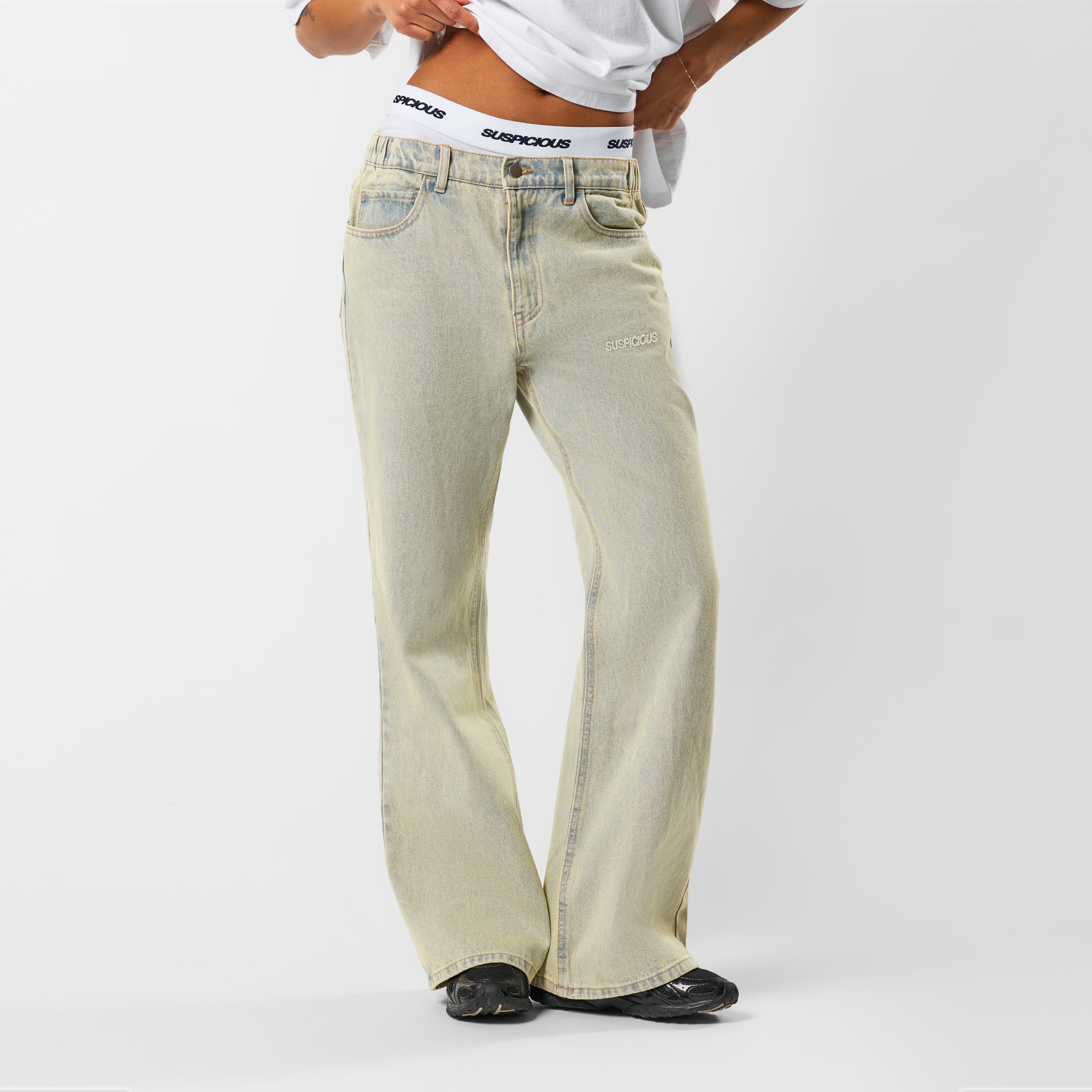 Leopard / Essentials Flairy Jeans - Washed Nomad - Image 6