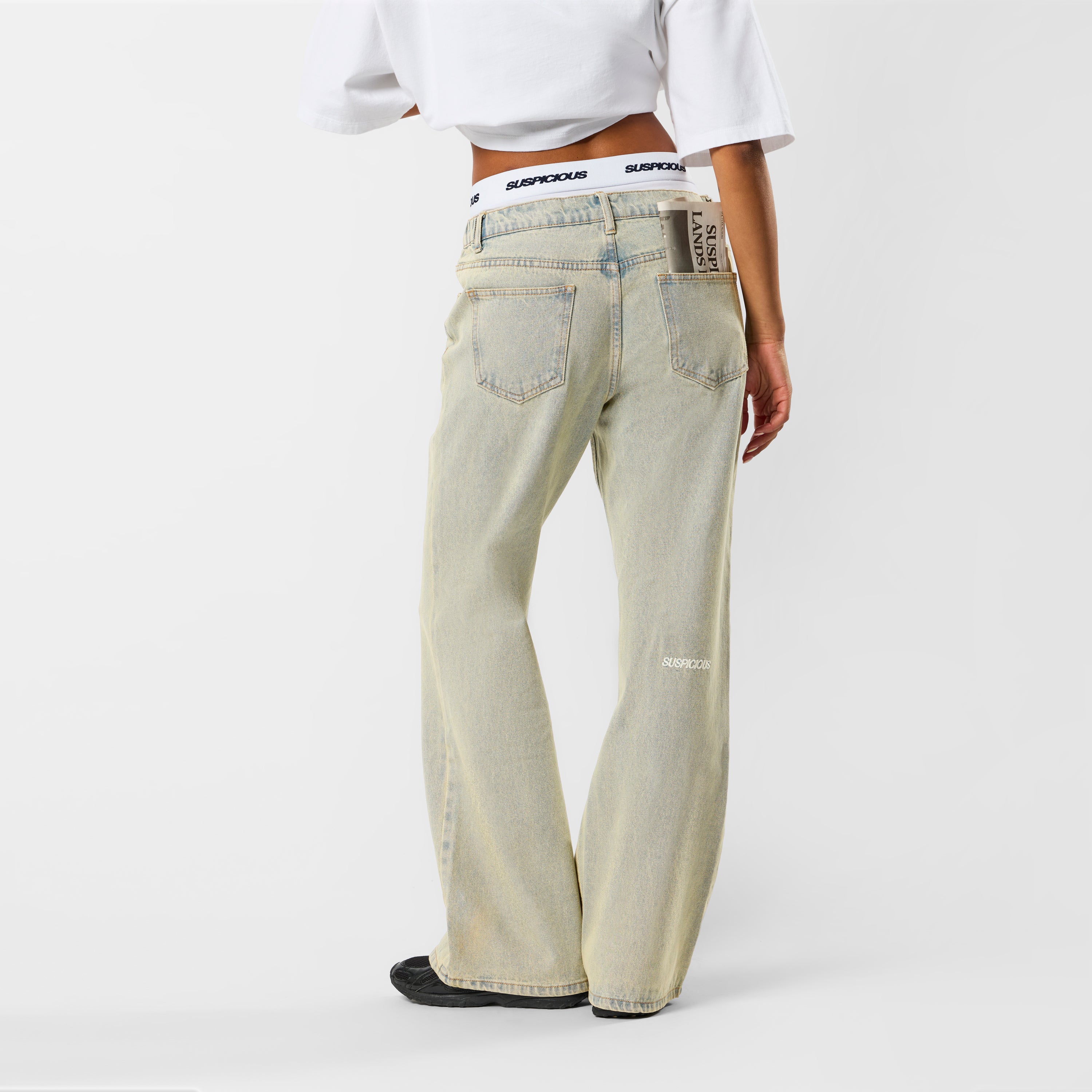 Leopard / Essentials Flairy Jeans - Washed Nomad - Image 8