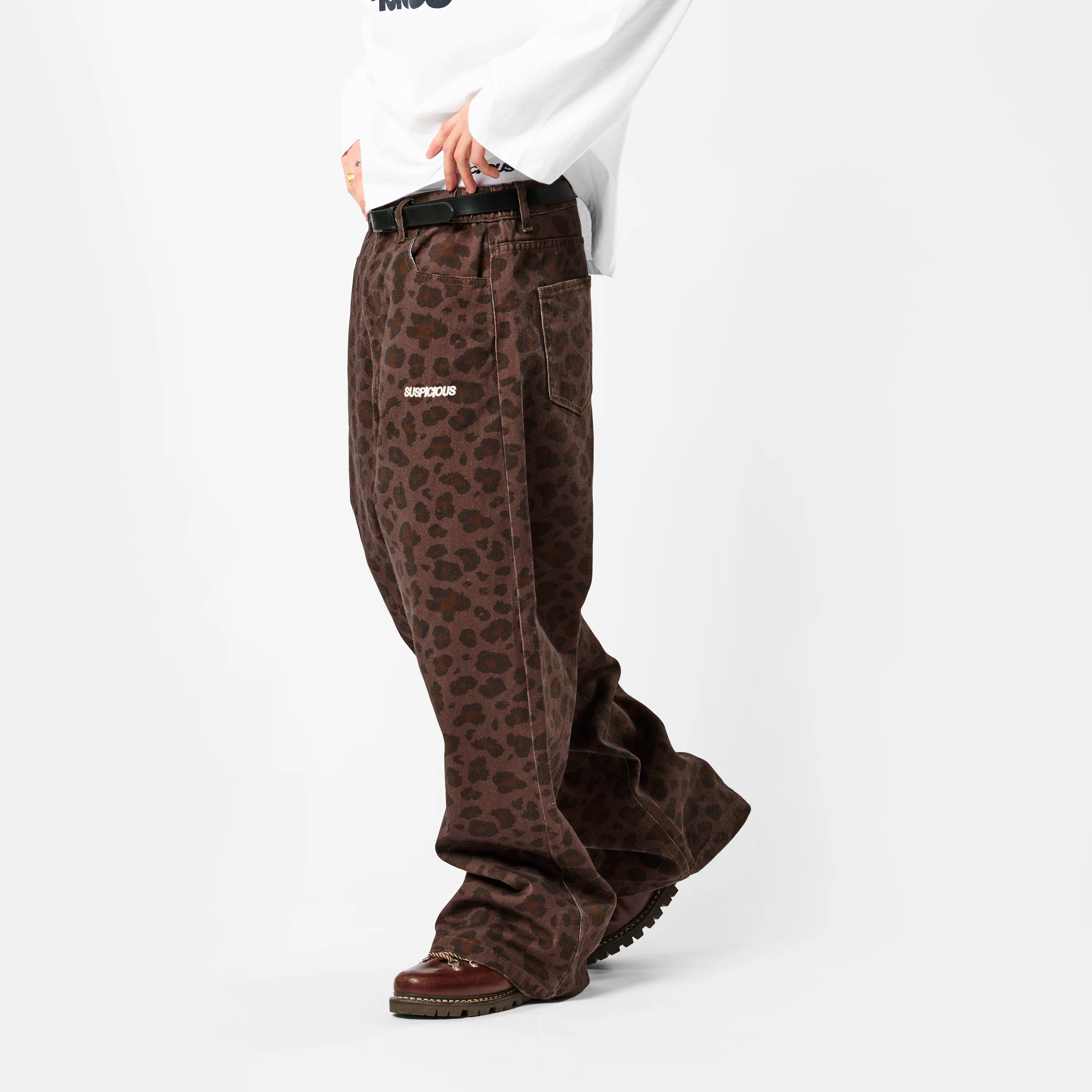 Leopard / Essentials Roomie Jeans - Dark Leopard - Image 3