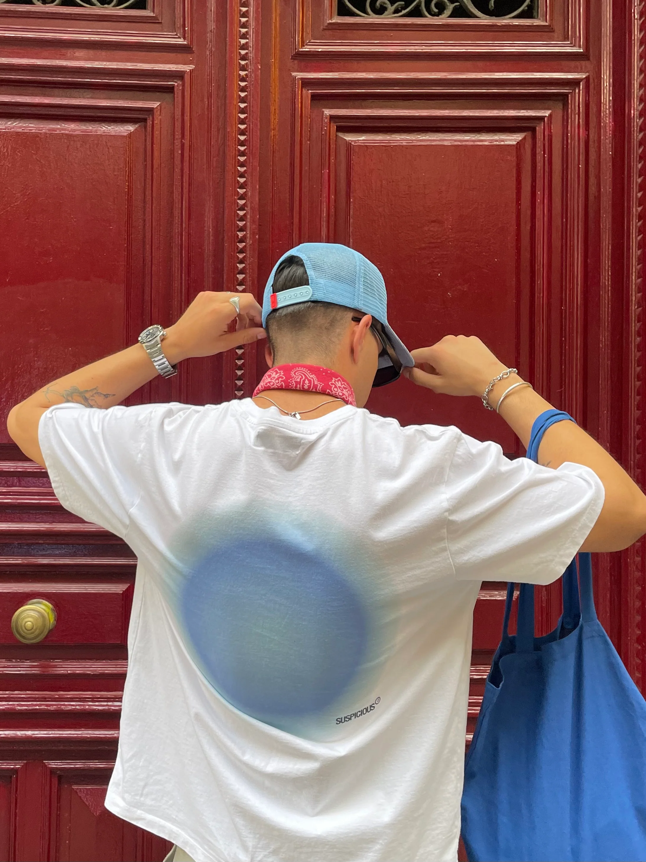 (SS24) The Aura Tee - White / Blue - Image 6