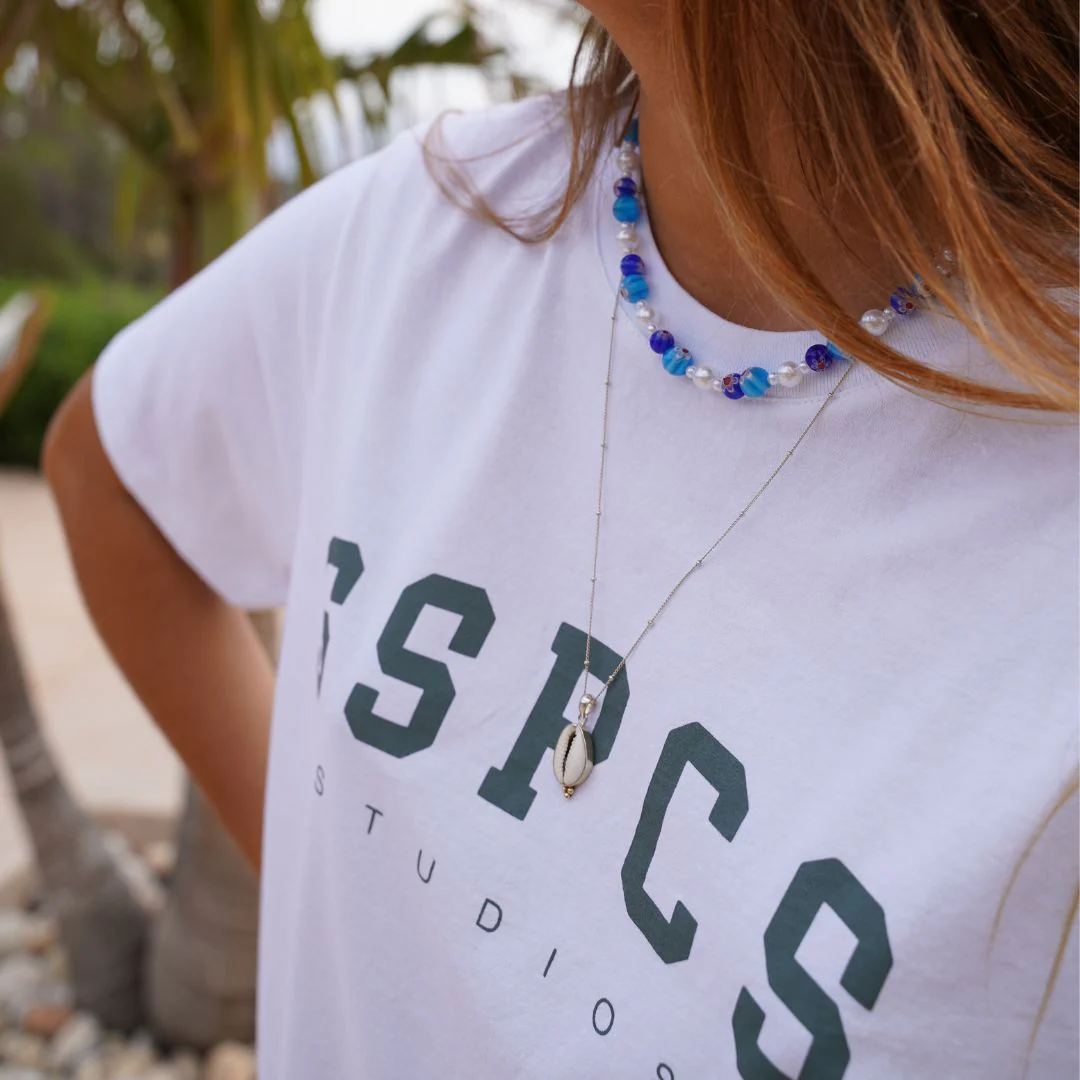 The Suspicious Necklace - Ocean - Image 5