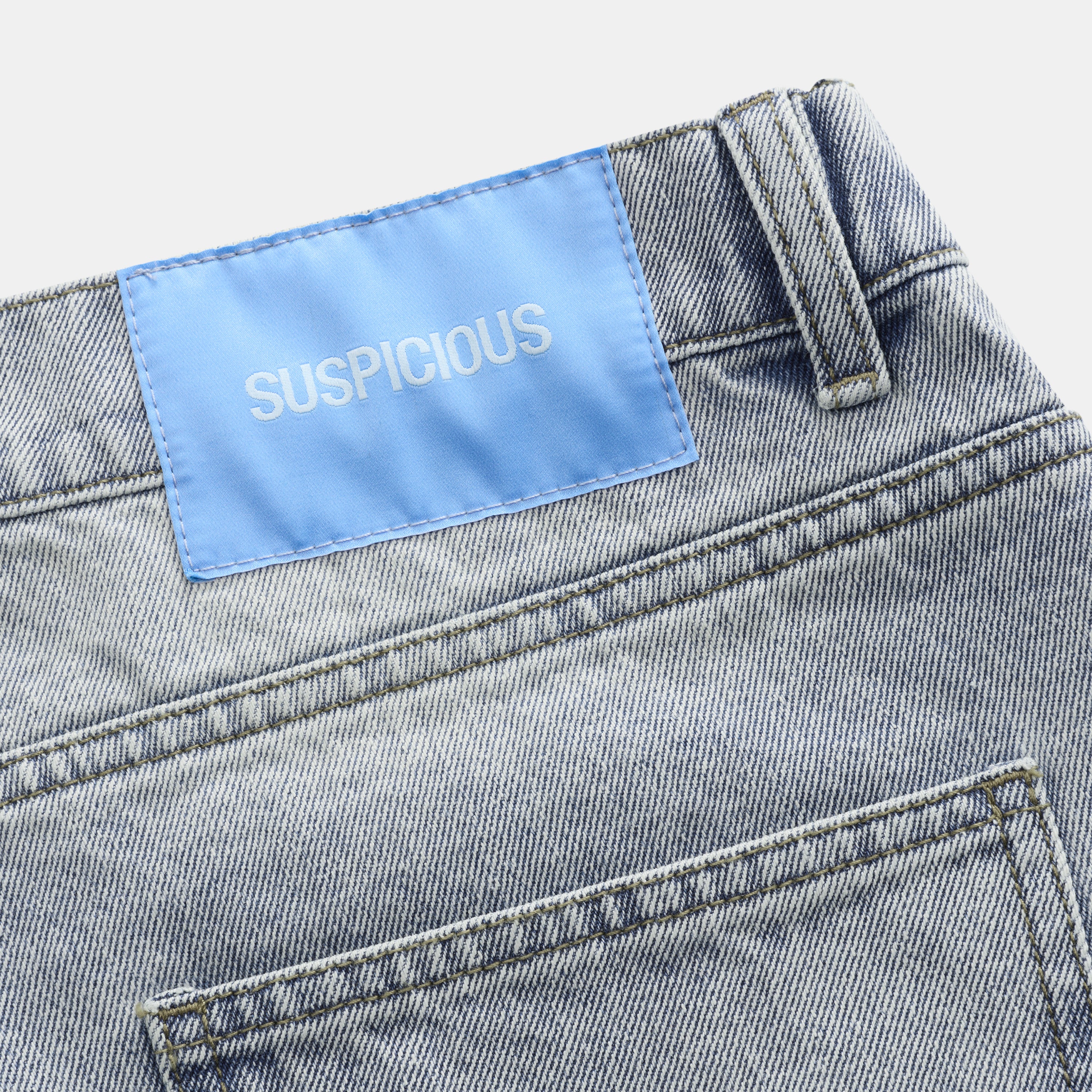 Winter 5 / Essentials Roomie Jeans - Bleached - Image 5