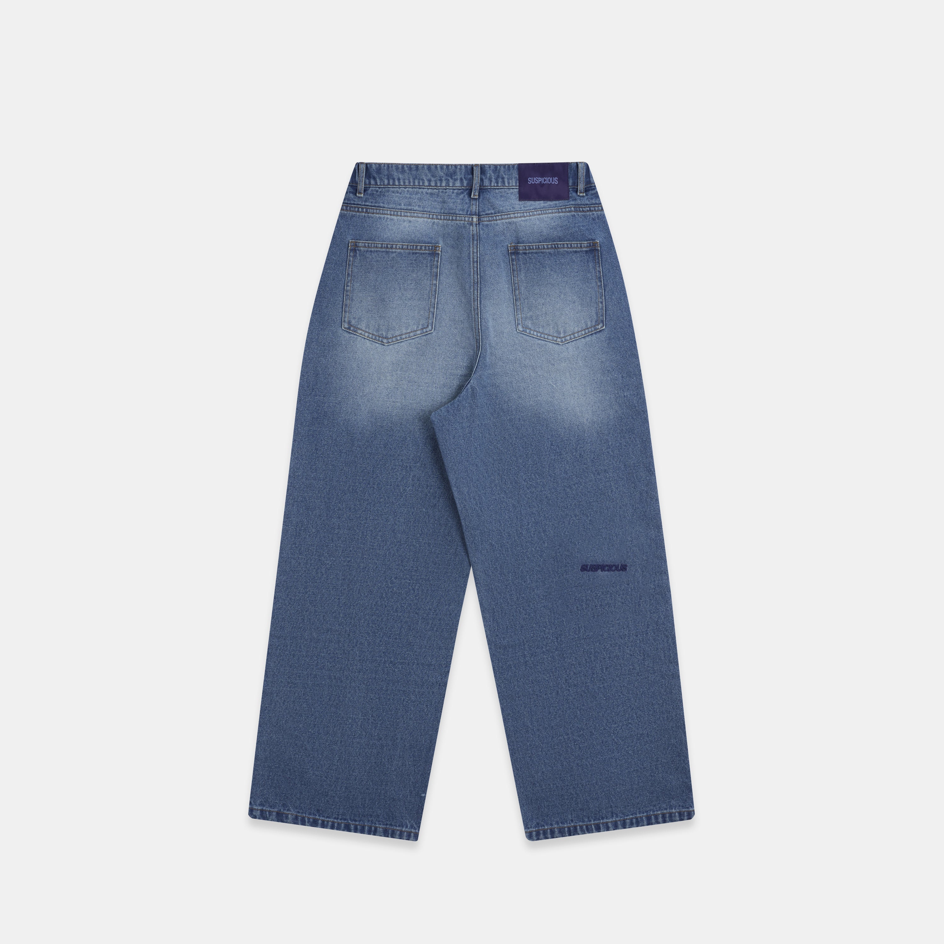 Winter 5 / Essentials Roomie Jeans - Washed Blue - Image 7