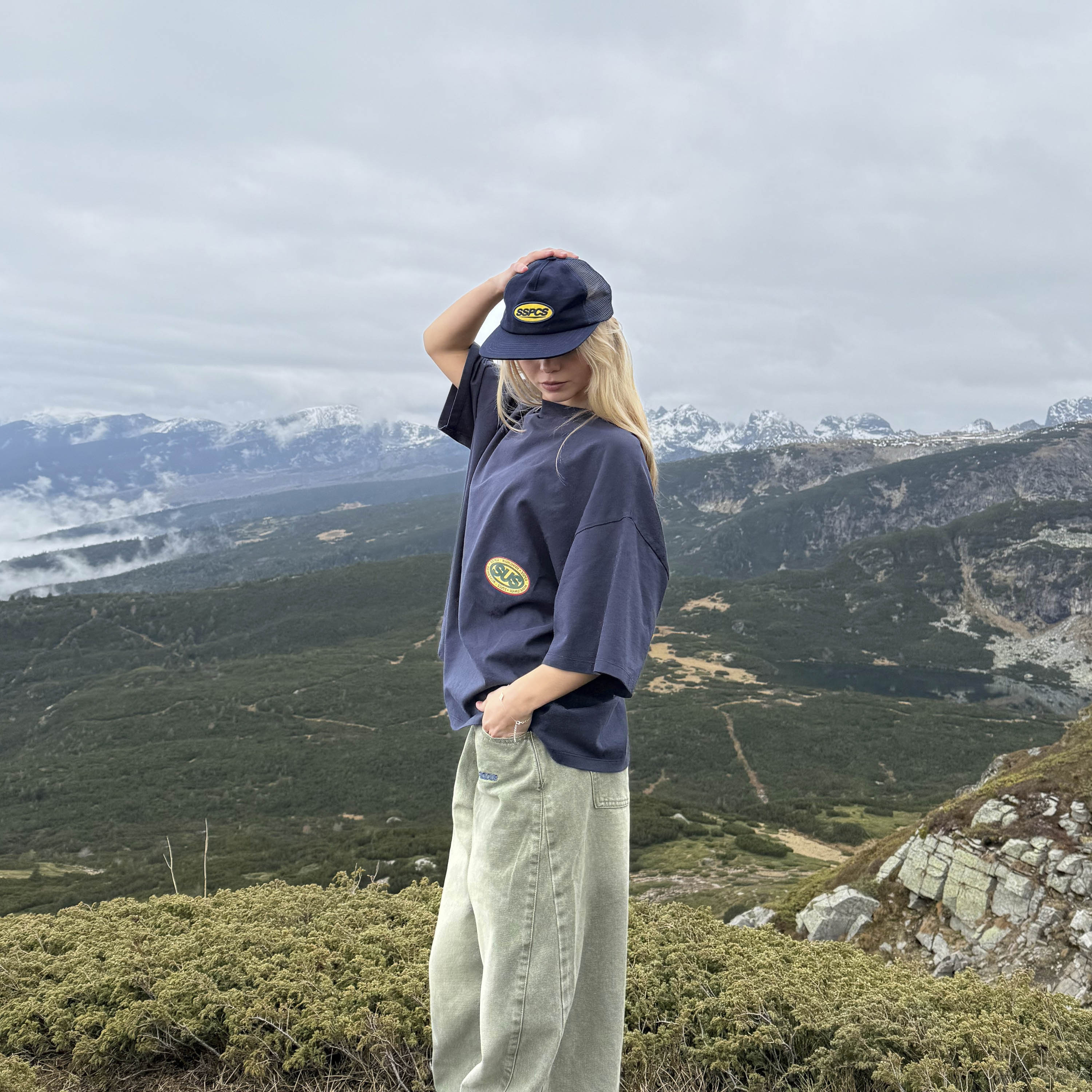 Winter3 / Badge Cap - Navy - Image 9